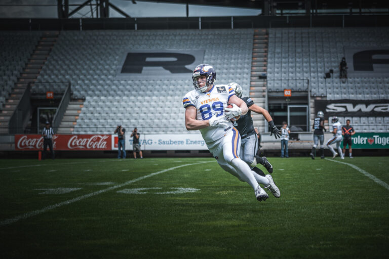 Vienna Vikings feiern wichtigen Auftaktsieg gegen Raiders in der ELF 